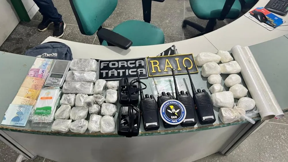 PM prende suspeito por tráfico de drogas em Canindé e apreende grande quantidade de entorpecentes