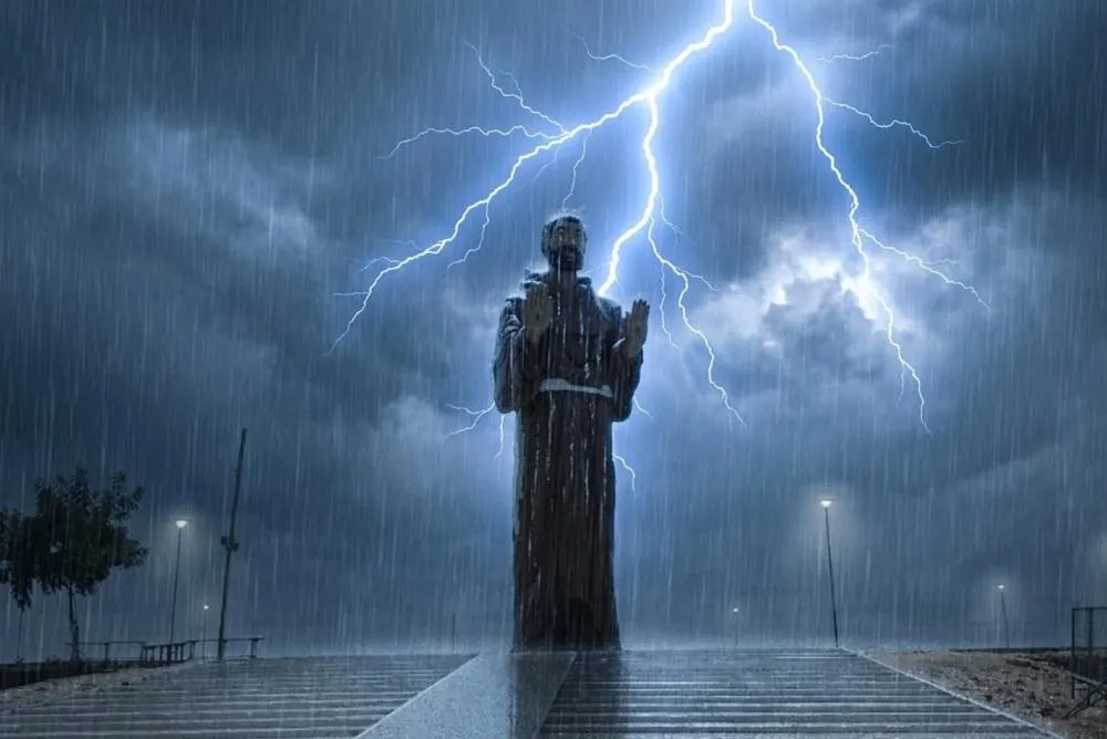 Canindé lidera incidência de raios no Sertão Central em 2026 e acende alerta para população